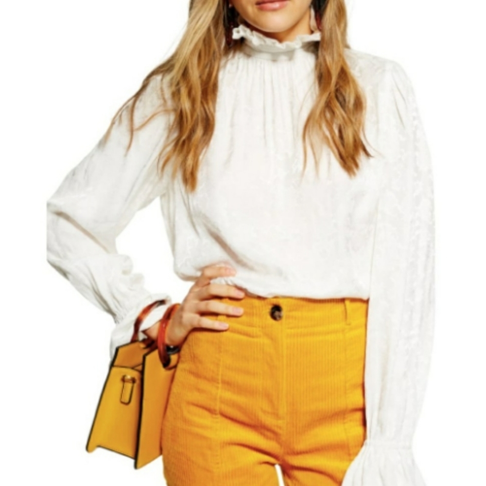 NWT Topshop Jacquard Ruffle Neck Blouse In Ivory sz6